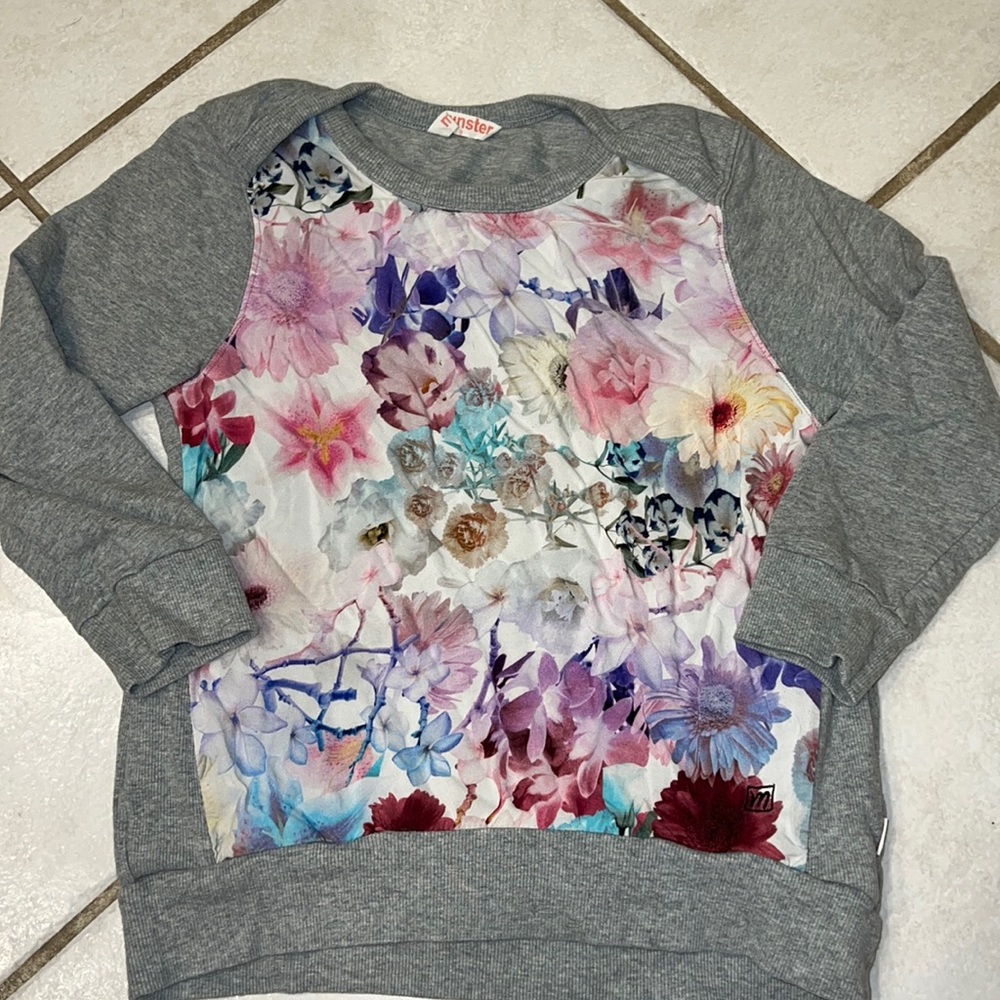 Munster sweatshirt.  Little girls size 8